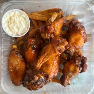 8 Wings & Fries